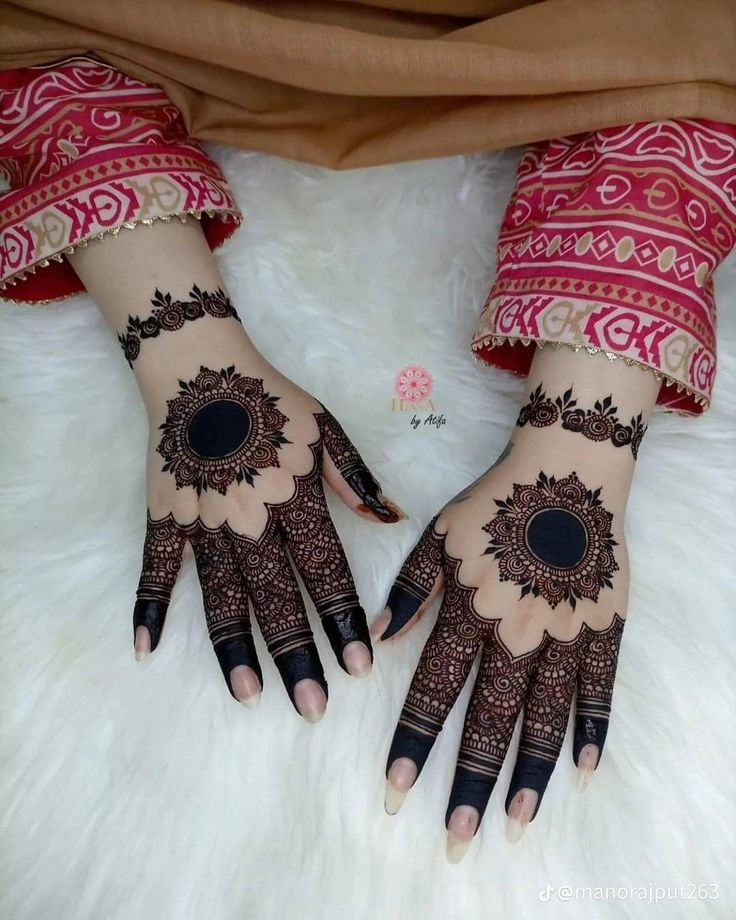 Mehndi designs for Barat 25
