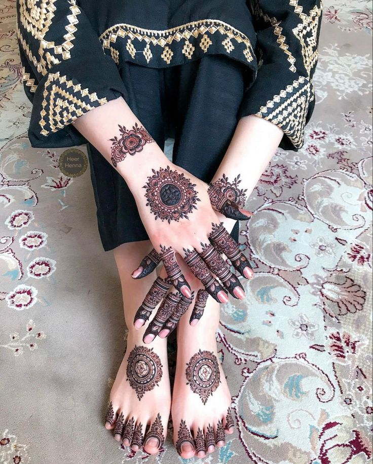 Mehndi designs for Barat 38