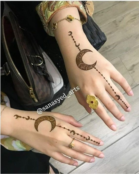 Moon mehndi-designs-for-ramdan
