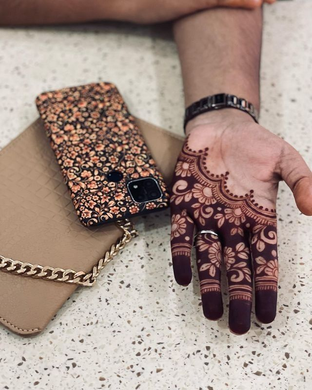 Front Finger Mehndi Design 15