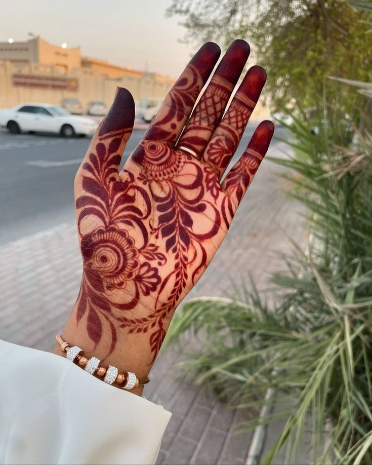 Front Finger Mehndi Design 16