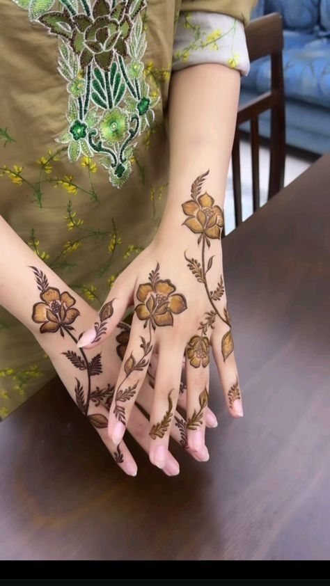 simple-mehndi-designs 1