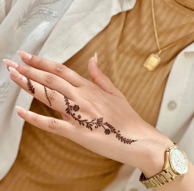 simple-mehndi-designs 5