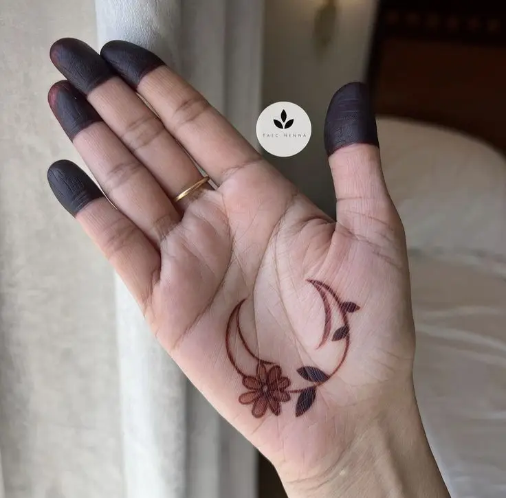 aesthetic-mehndi-designs 7