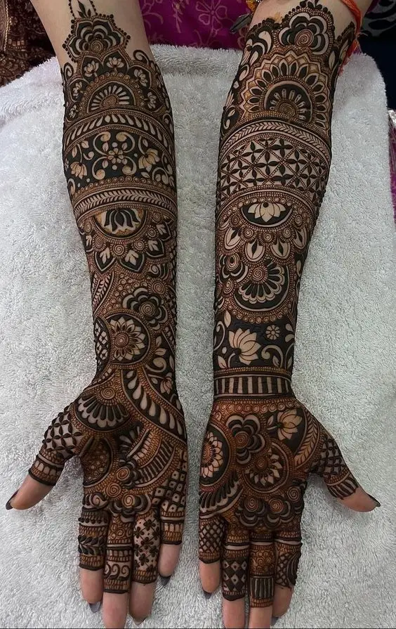Heavy Mehndi Designs For Bridal 3