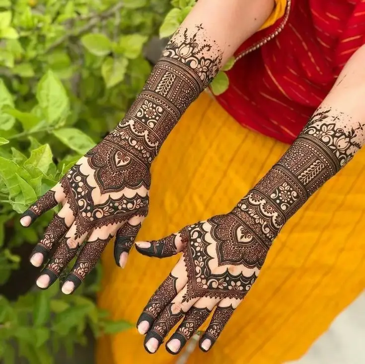 Heavy Mehndi Designs For Bridal 5