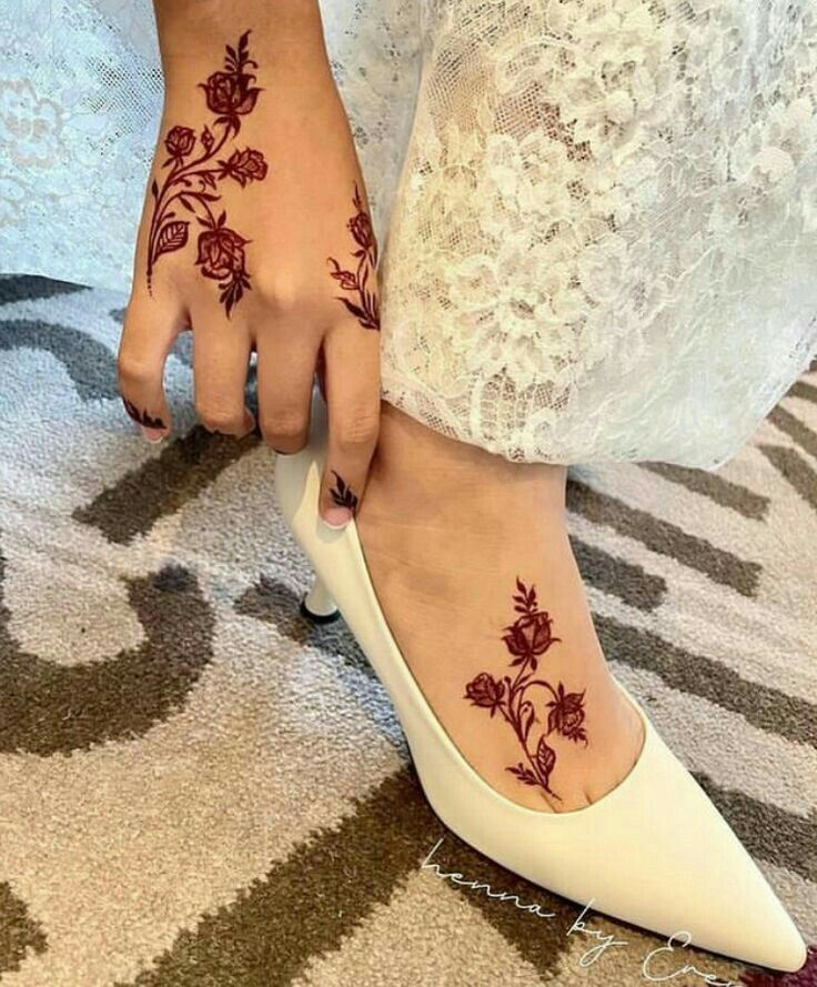 Latest Mehndi design

 good 5