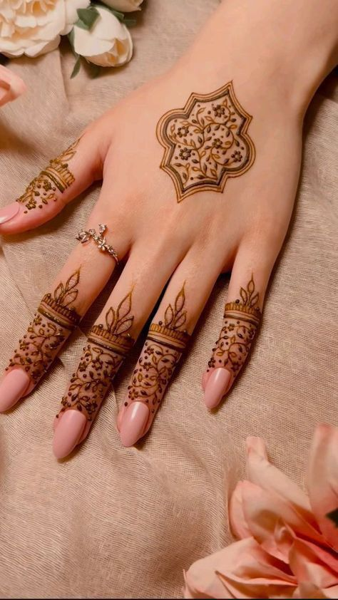 Unique Mehndi Designs 5