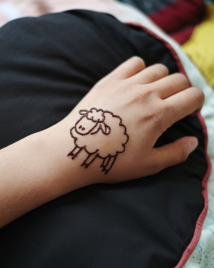 Unique Mehndi Designs 12